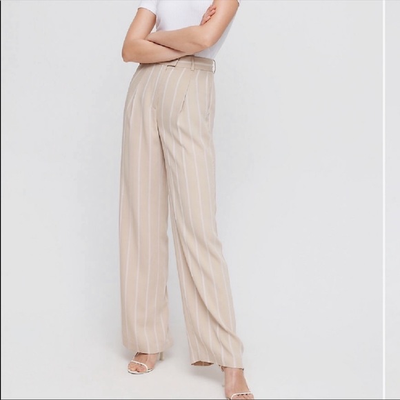 Aritzia Pants - Aritzia Babaton Sadiki Pant Olive Beige Espace